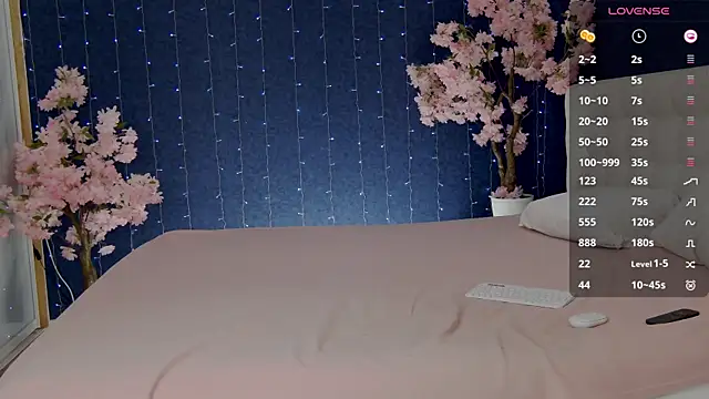 -Mirror-Girl- online show from 10.24.25