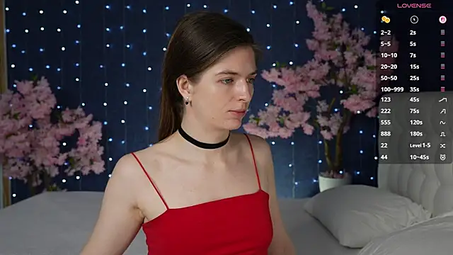 Snapshot of -Mirror-Girl- chatting on 05.04.26 -Mirror-Girl- online show from 05.04.26
