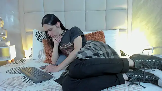 Hecatee 77 online show from 02.19.26