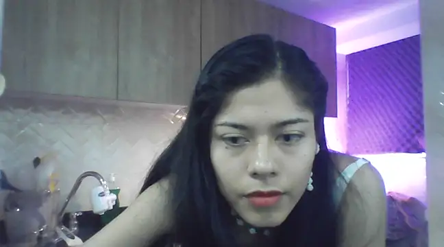 Snapshot of loverubii chatting on 01.25.25 loverubii online show from 01.25.25