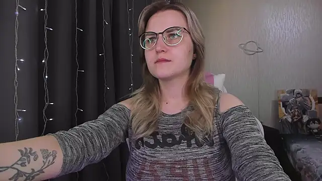 MissBrightShine online show from 03.18.26