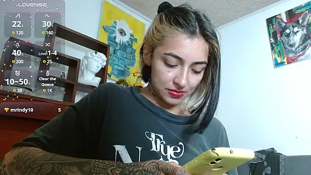 ZoeBakers  online show from 02.14.25