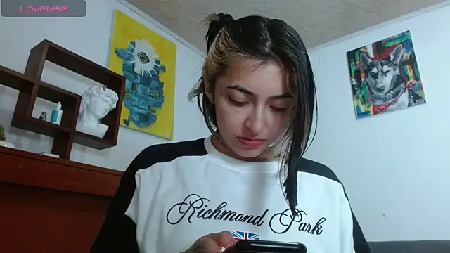 ZoeBakers  online show from 03.08.25