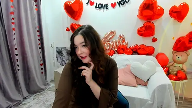 Snapshot of WishToBloom chatting on 02.11.26 WishToBloom online show from 02.11.26