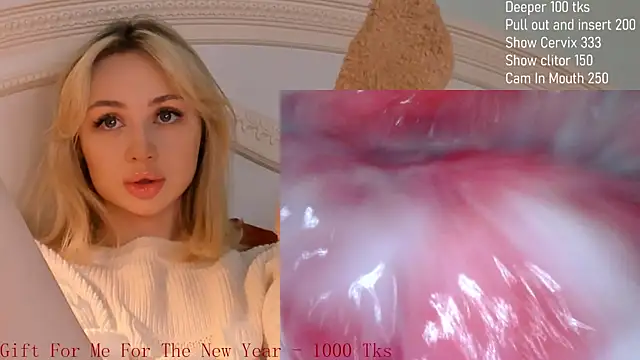 Snapshot of jannemary chatting on 12.30.24 jannemary online show from 12.30.24