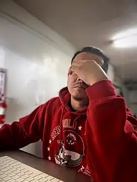 Snapshot of PeterGrandee chatting on 12.03.24 PeterGrandee online show from 12.03.24