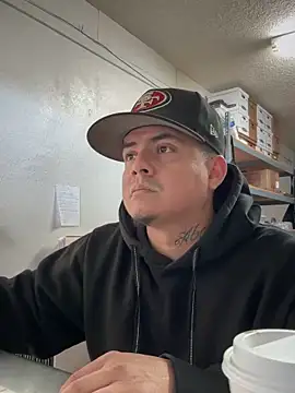 Snapshot of PeterGrandee chatting on 12.19.24 PeterGrandee online show from 12.19.24