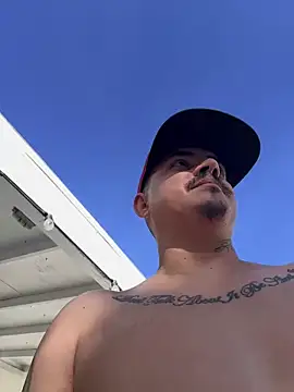 Snapshot of PeterGrandee chatting on 02.18.25 PeterGrandee online show from 02.18.25