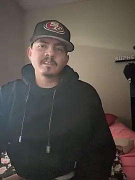 Snapshot of PeterGrandee chatting on 03.11.25 PeterGrandee online show from 03.11.25