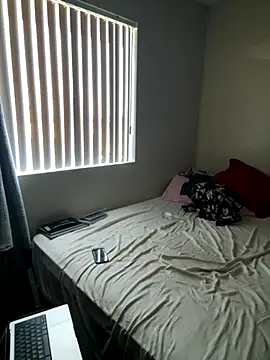 Snapshot of PeterGrandee chatting on 10.01.25 PeterGrandee online show from 10.01.25