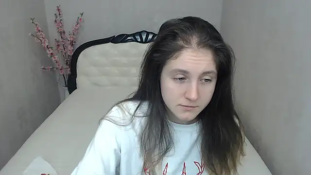 Holliy Cooper online show from 12.16.25