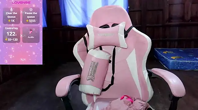 Snapshot of Meili_ chatting on 01.12.25 Meili  online show from 01.12.25