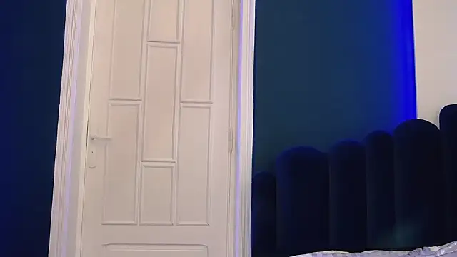 BeeaMayer online show from 01.23.25