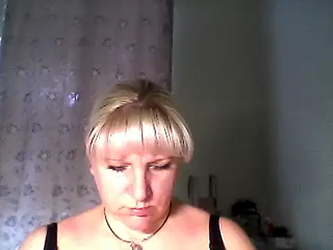 Snapshot of MeilomaWesa chatting on 02.21.25 MeilomaWesa online show from 02.21.25