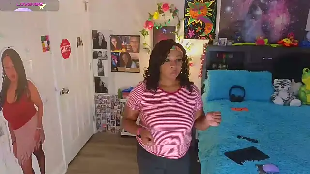 temptressbeauty24 online show from 10.18.25