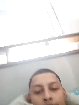 emrehliug12 online show from 11.26.25