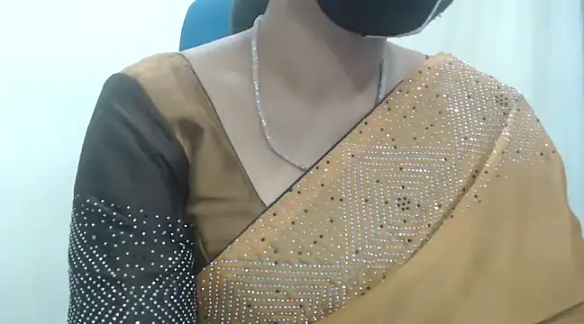 Snapshot of Lovely_Siri_23 chatting on 01.11.25 Lovely Siri 23 online show from 01.11.25