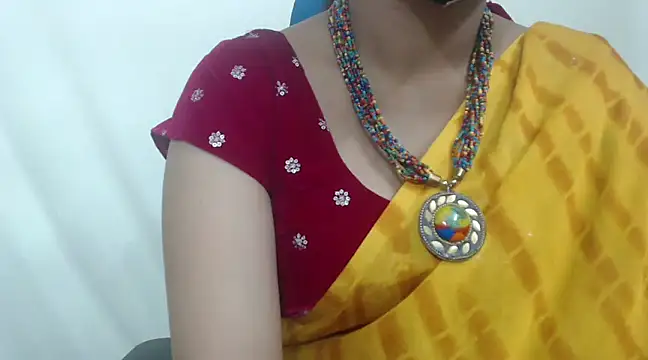 Snapshot of Lovely_Siri_23 chatting on 01.13.25 Lovely Siri 23 online show from 01.13.25