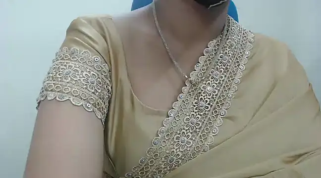 Snapshot of Lovely_Siri_23 chatting on 01.19.25 Lovely Siri 23 online show from 01.19.25