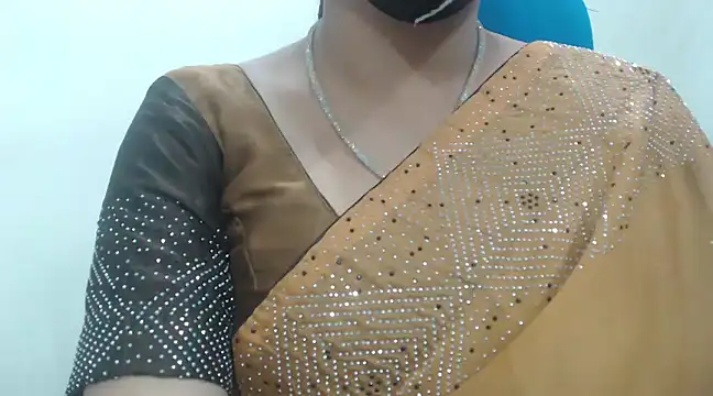 Snapshot of Lovely_Siri_23 chatting on 01.22.25 Lovely Siri 23 online show from 01.22.25