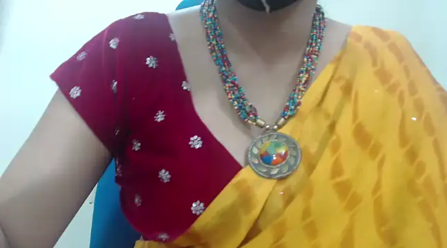 Snapshot of Lovely_Siri_23 chatting on 02.01.25 Lovely Siri 23 online show from 02.01.25