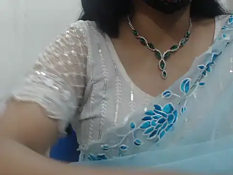 Lovely Siri 23 online show from 12.04.25