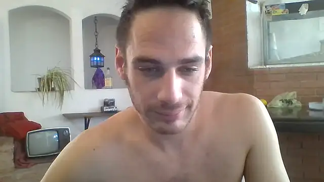 Snapshot of Stevenson988 chatting on 10.01.25 Stevenson988 online show from 10.01.25