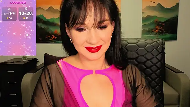 Sofia Ford online show from 11.18.25