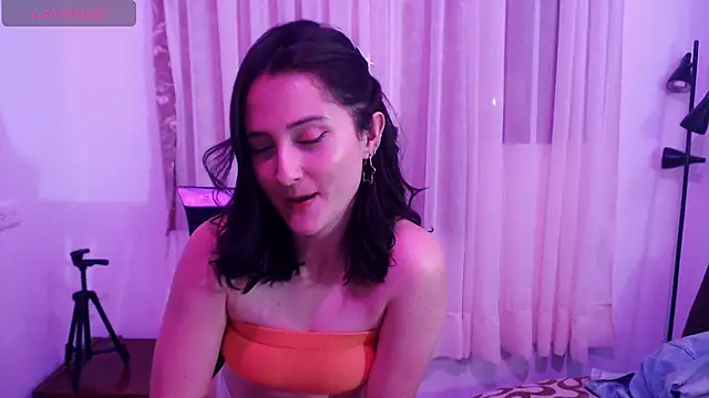 Snapshot of AlissonnFoxx chatting on 07.02.26 AlissonnFoxx online show from 07.02.26