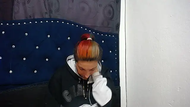 anyu1306 online show from 12.17.24