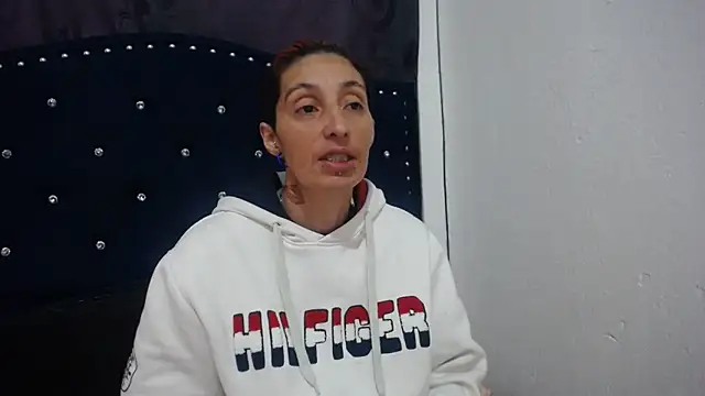 anyu1306 online show from 12.18.24