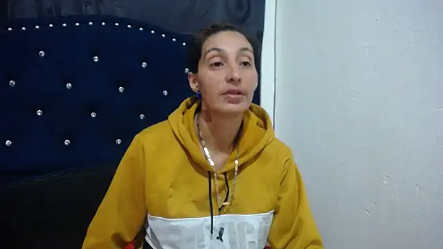 anyu1306 online show from 12.24.24