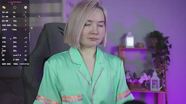 ReiYosimoto online show from 11.18.25