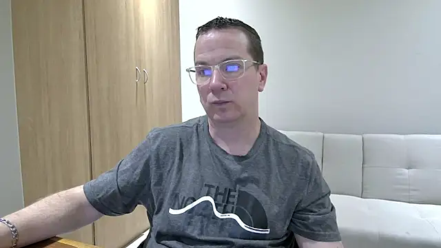 BrettJ81 online show from 09.09.25