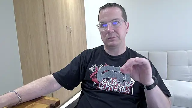 BrettJ81 online show from 11.28.25