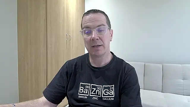 Snapshot of BrettJ81 chatting on 05.31.26 BrettJ81 online show from 05.31.26