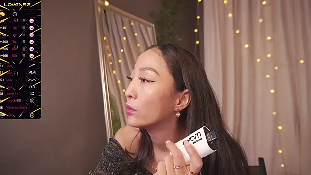 1reisatumi  online show from 11.04.25