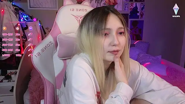 Evie Ro online show from 12.15.24