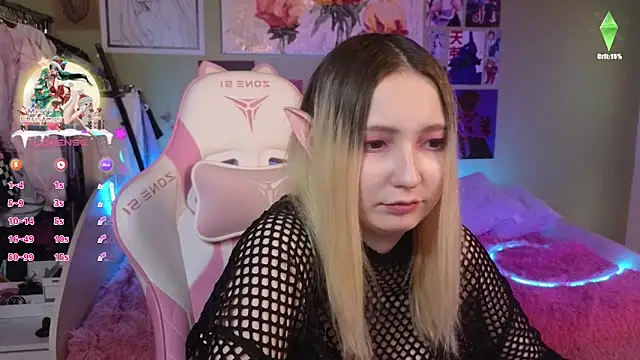 Evie Ro online show from 12.19.24