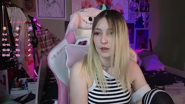 Evie Ro online show from 01.08.25