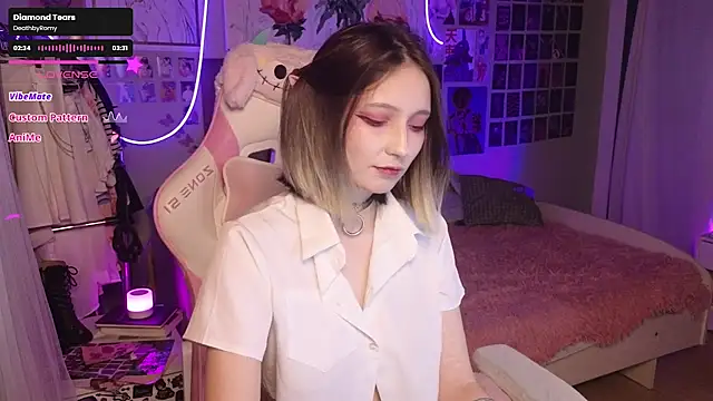 Evie Ro online show from 10.11.25