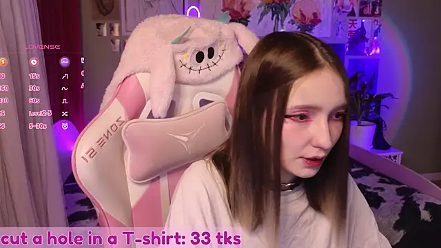 Evie Ro online show from 04.12.26