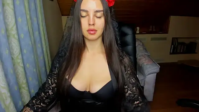 Yummy Kate online show from 10.31.25