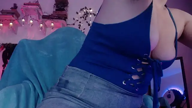 Eve Blue77 online show from 09.12.25