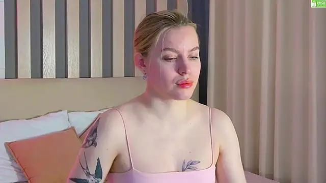 Snapshot of AmaliaBell chatting on 02.28.26 AmaliaBell online show from 02.28.26