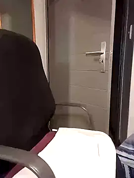 BabySweetDee online show from 02.04.25