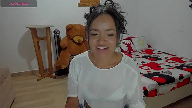 Snapshot of divahotxx_69 chatting on 07.20.26 divahotxx 69 online show from 07.20.26