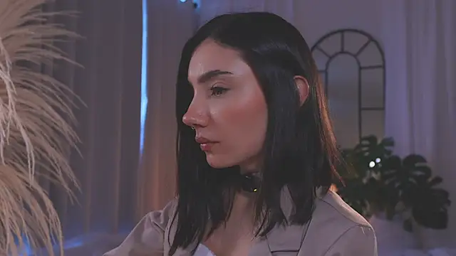 AmyArmstrong online show from 11.13.25