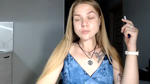 Snapshot of Sunbeam_ chatting on 06.12.26 Sunbeam online show from 06.12.26