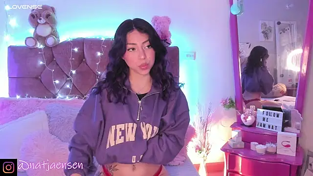 natalie jaensen online show from 12.12.24